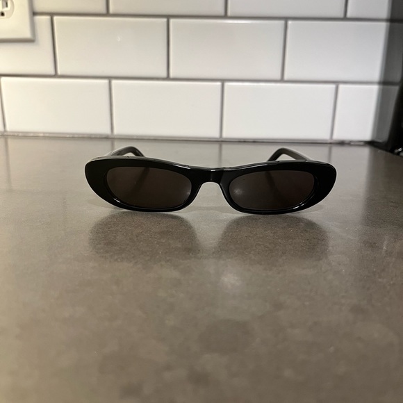 Yes Saint Laurent Sunglasses: SL 557 SHADE - Picture 4 of 5